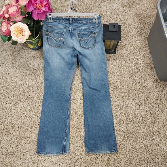 2962 Size 13j Mudd Appliqued With Quilted Flowers Flare Leg Jeans. - Picture 5 of 8